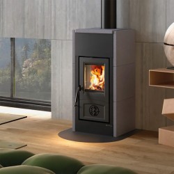 Poêle à bois en fonte - Marque Nordica - Modèle Asia 5.0